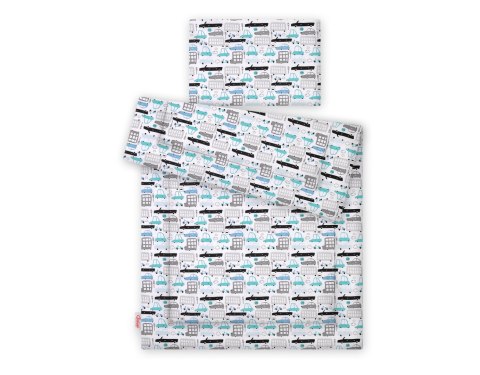 Komplet pościeli dla dzieci 135x100 cm z wypełnieniem – hipoalergiczna pościel dla malucha - autka szaro-turkusowe Komplet pościeli dla dzieci 135x100 cm z wypełnieniem – hipoalergiczna pościel dla malucha - autka szaro-turkusowe