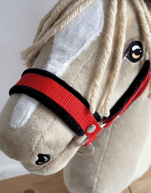 Kantar regulowany dla konia Hobby Horse A3 czerwony z czarnym futerkiem Kantar regulowany dla konia Hobby Horse A3 czerwony z czarnym futerkiem