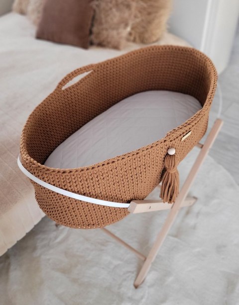 Bawełniany Kosz Mojżesza Boho Handmade z Antybakteryjnym Materacykiem i Stojakiem dla Niemowląt - karmelowy Bawełniany Kosz Mojżesza Boho Handmade z Antybakteryjnym Materacykiem i Stojakiem dla Niemowląt - karmelowy