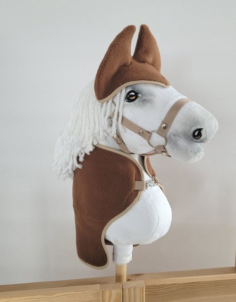 Polarowa derka i nauszniki dla konia Hobby Horse A3, brązowy