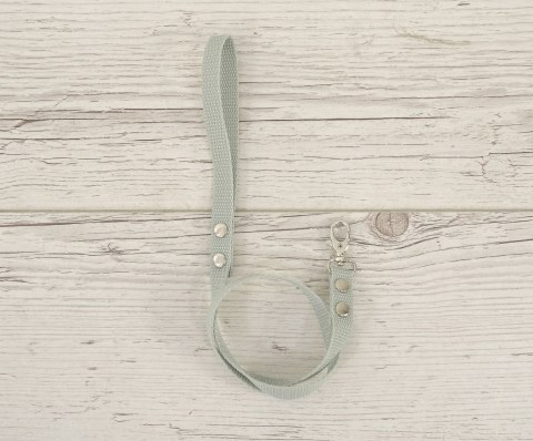 Uwiąz Hobby Horse z taśmy – Wytrzymały Uwiąz do Kantara - szałwia Uwiąz Hobby Horse z taśmy – Wytrzymały Uwiąz do Kantara - szałwia