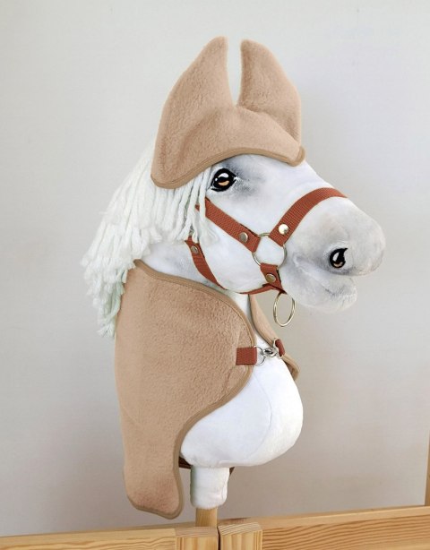 Polarowa derka i nauszniki dla konia Hobby Horse A3, camel Polarowa derka i nauszniki dla konia Hobby Horse A3, camel