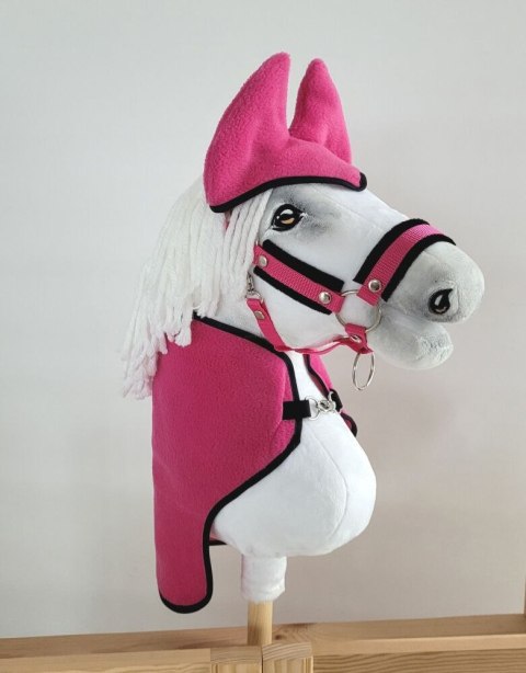 Polarowa derka i nauszniki dla konia Hobby Horse A4, ciemny róż Polarowa derka i nauszniki dla konia Hobby Horse A4, ciemny róż
