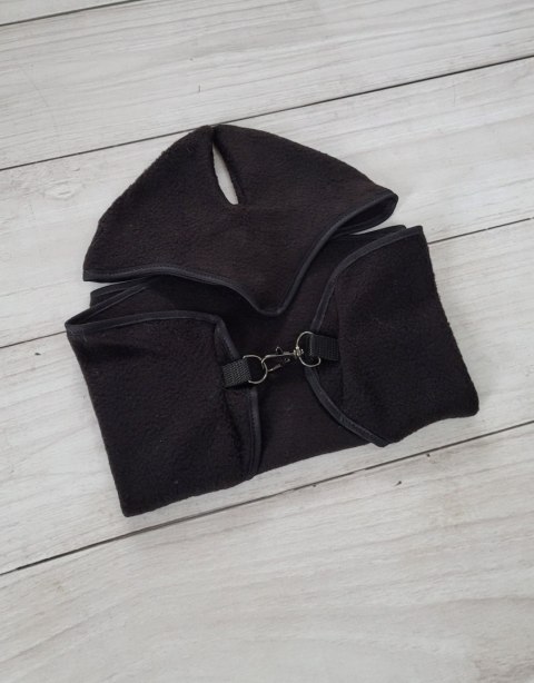 Polarowa derka i nauszniki dla konia Hobby Horse A4, czarny