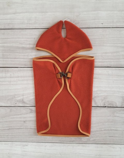 Polarowa derka i nauszniki dla konia Hobby Horse A4, rudy Polarowa derka i nauszniki dla konia Hobby Horse A4, rudy