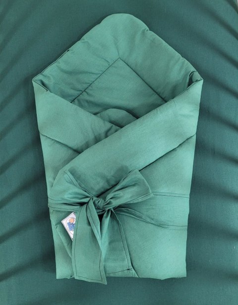 Dwustronny rożek dla niemowląt miękki bawełniany z wiązaniem - butelkowa zieleń