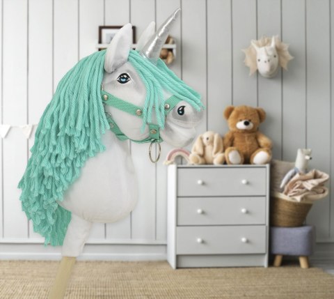 Hobby Horse Jednorożec na kiju mały biały, grzywa miętowa i srebrny róg Hobby Horse Jednorożec na kiju mały biały, grzywa miętowa i srebrny róg