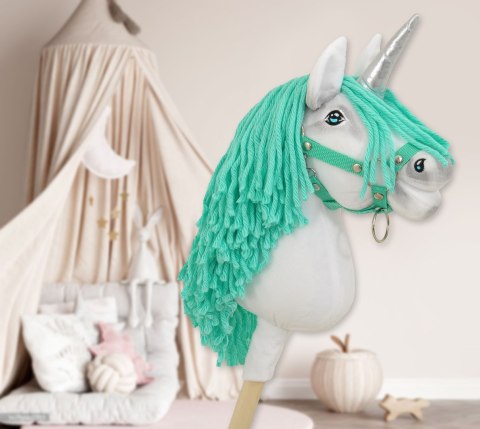 Hobby Horse Jednorożec na kiju mały biały, grzywa miętowa i srebrny róg Hobby Horse Jednorożec na kiju mały biały, grzywa miętowa i srebrny róg