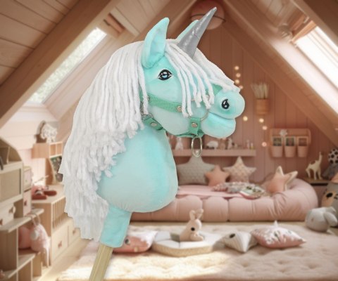Hobby Horse Jednorożec na kiju mały miętowy z białą grzywą i srebrnym rogiem Hobby Horse Jednorożec na kiju mały miętowy z białą grzywą i srebrnym rogiem