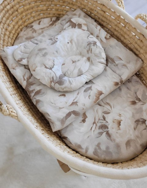 Pościel dla niemowląt z wypełnieniem – kołderka i poduszka Miś - Peonies beige Pościel dla niemowląt z wypełnieniem – kołderka i poduszka Miś - Peonies beige