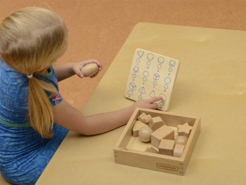 Zgaduj Dotykiem Odgadnij Kształty 12 Elementów Masterkidz Zgaduj Dotykiem Odgadnij Kształty 12 Elementów Masterkidz