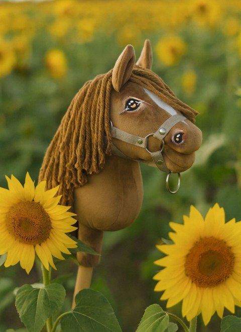 Hobby Horse – Jasny kasztan Koń na Kiju z Grzywą A5 Ręcznie Szyty Premium