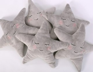 Miękka poduszka gwiazdka dla niemowląt z grzechotką - szara